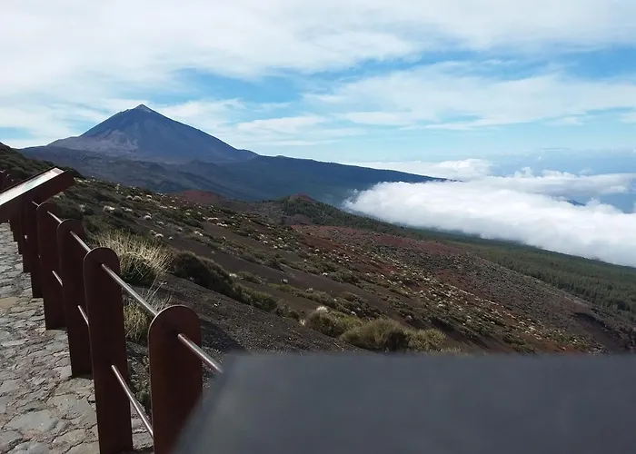 400mtr, Of Mountain With Spectacular Surround View 200mtr Los Cristianos (Tenerife)